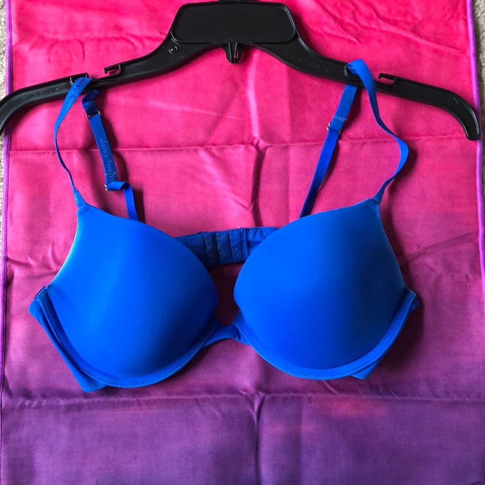 Daisy fuentes bra